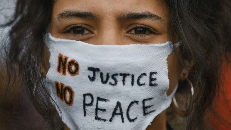 Le film des Nations Unies peut être vu sur YouTube et Sky Documentaries