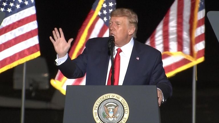 Donald Trump doit se rendre en Californie lundi