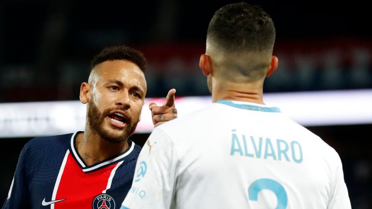 Neymar affronte Alvaro Gonzalez de Marseille