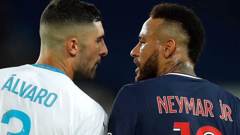 Neymar affronte Alvaro Gonzalez de Marseille
