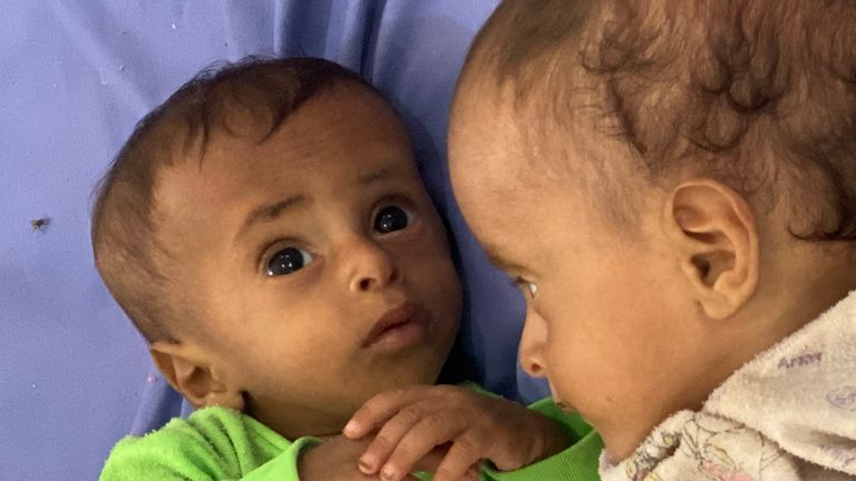 `` Ce sont des bribes d'humanité ... La plupart sont trop faibles pour même pleurer ''