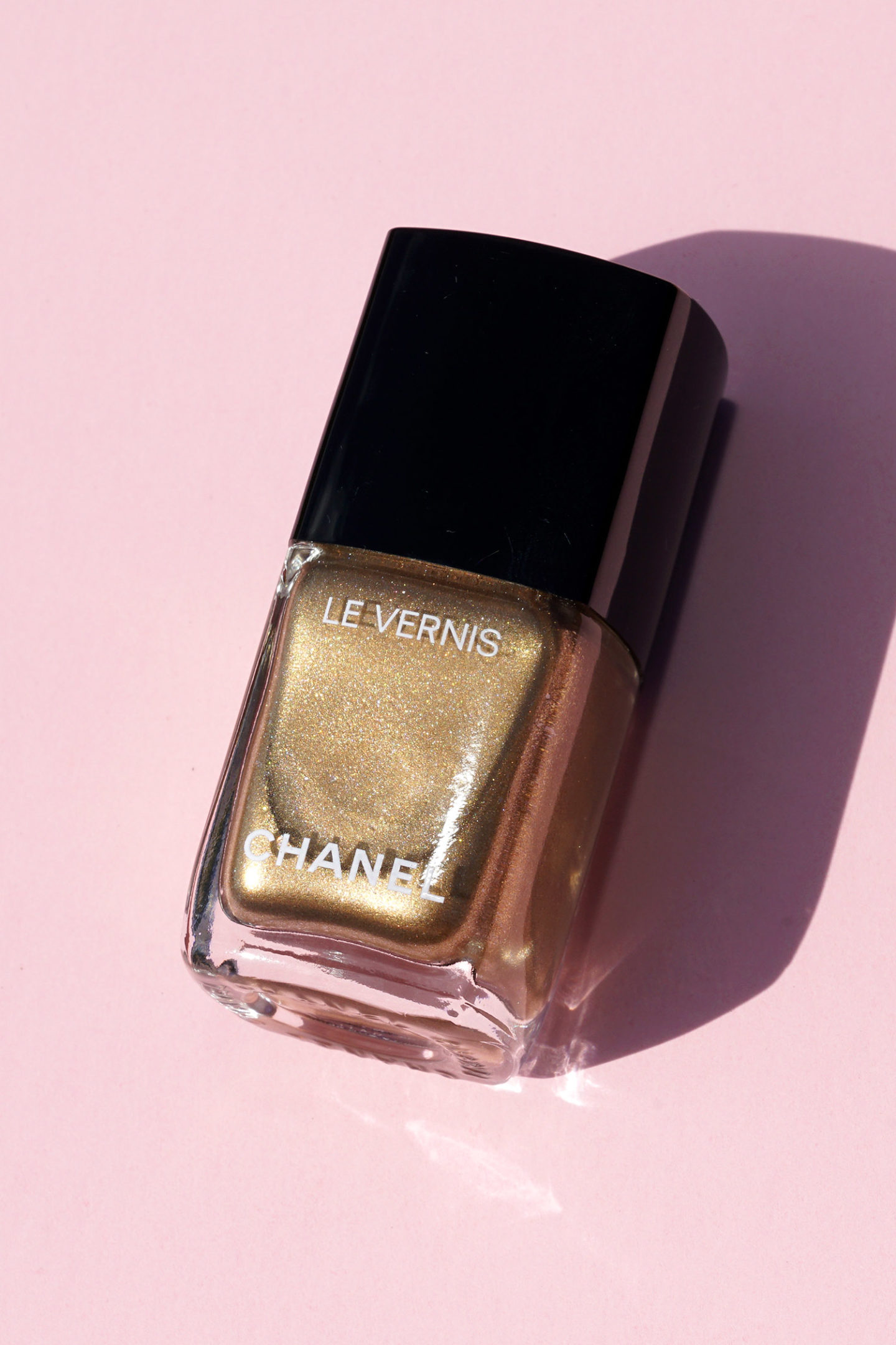 Vacances Chanel 2020 Le Vernis Chaine D'Or