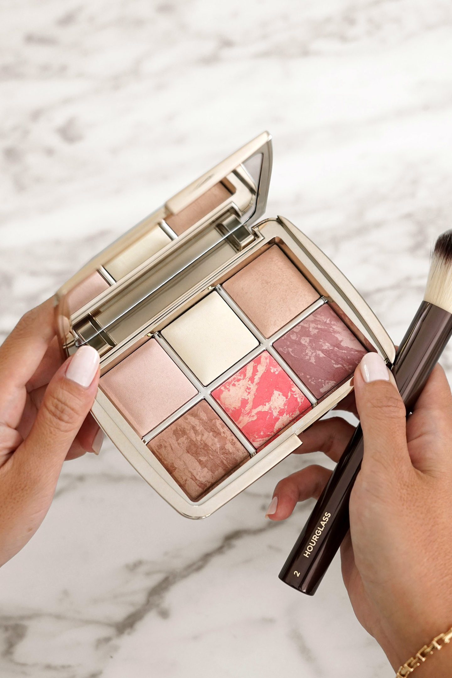 Hourglass Cosmetics Éclairage ambiant Modifier la palette de sculptures