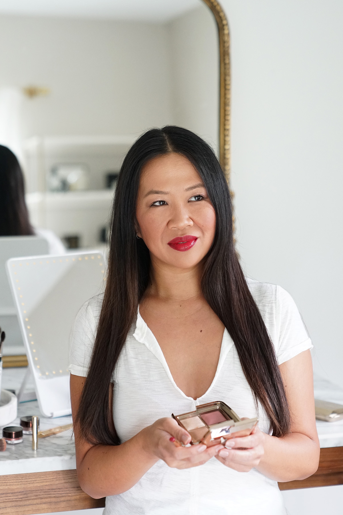 Hourglass Cosmetics Ambient Lighting Edit Sculpture Palette + At Dusk Lipstick