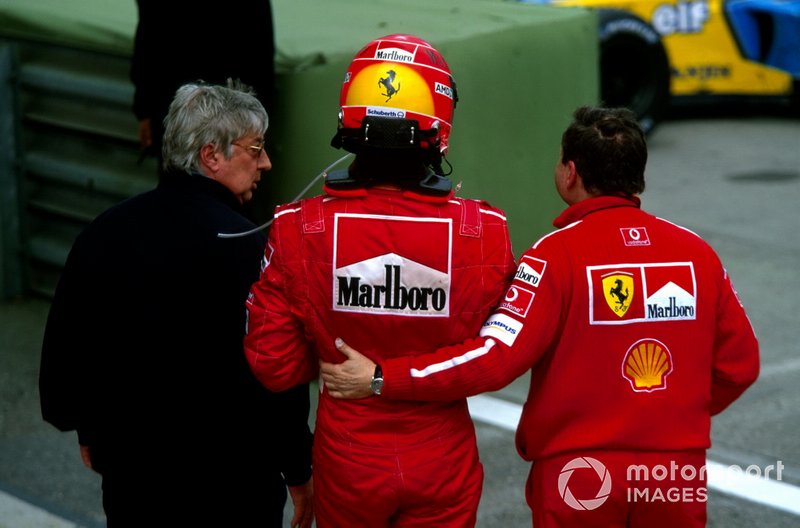 Herbie Blash, avec le vainqueur de la course Michael Schumacher, Ferrari et Jean Todt, directeur sportif de Ferrari