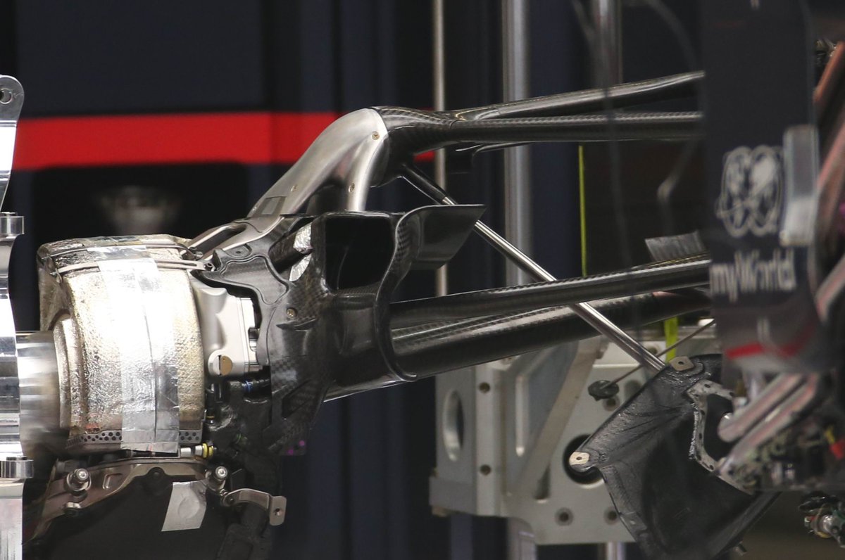 Suspension Red Bull Racing RB16