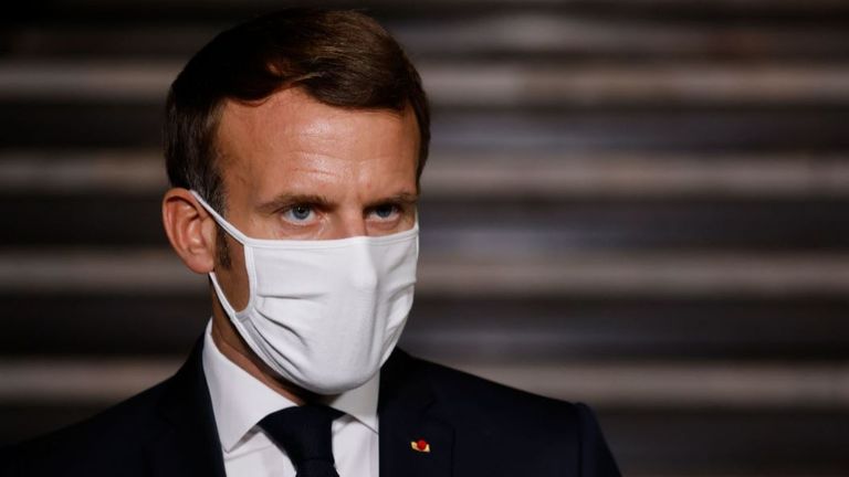 Le président Macron a confirmé les mesures largement attendues de son pays, qui commenceront ce vendredi et dureront jusqu'au 1er décembre