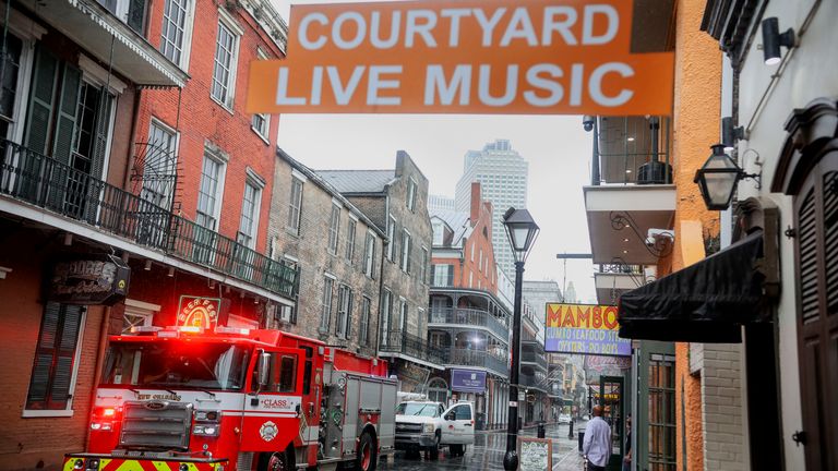NEW ORLEANS LA - 28 OCTOBRE: Vue de Bourbon Street dans le quartier français lors de l'ouragan Zeta touche terre le 28 octobre 2020 à La Nouvelle-Orléans, en Louisiane.  Un record Sept hurrucanes ont frappé la côte du golfe en 2020, provoquant une destruction prolongée de la région (Photo de Sandy Huffaker / Getty Images)