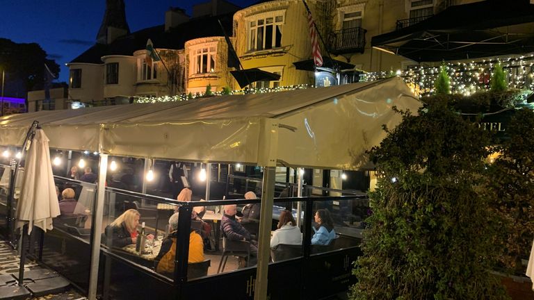 L'hôtel international de Killarney dans les dernières heures des restrictions de niveau 3