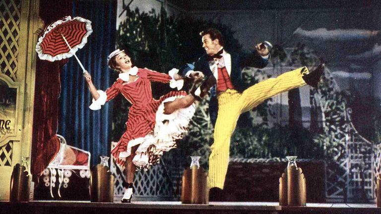 Champion danse avec son mari dans Show Boat en 1951