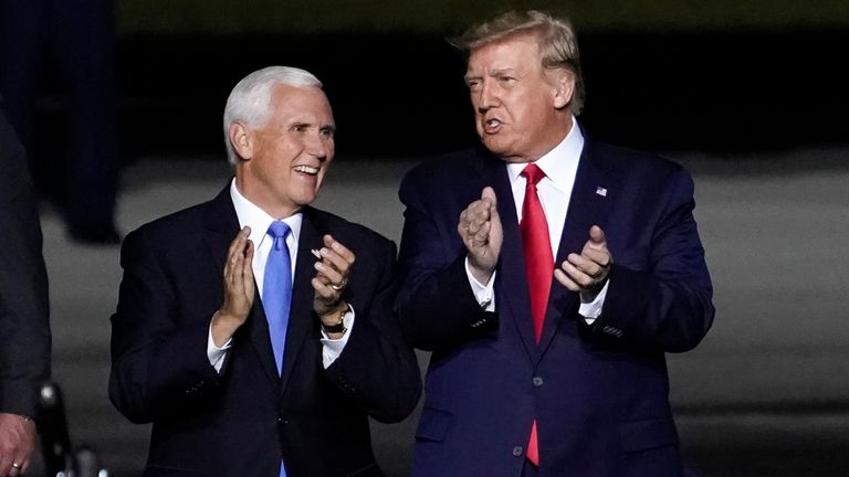 Billet républicain: Mike Pence et Donald Trump en campagne électorale en Virginie