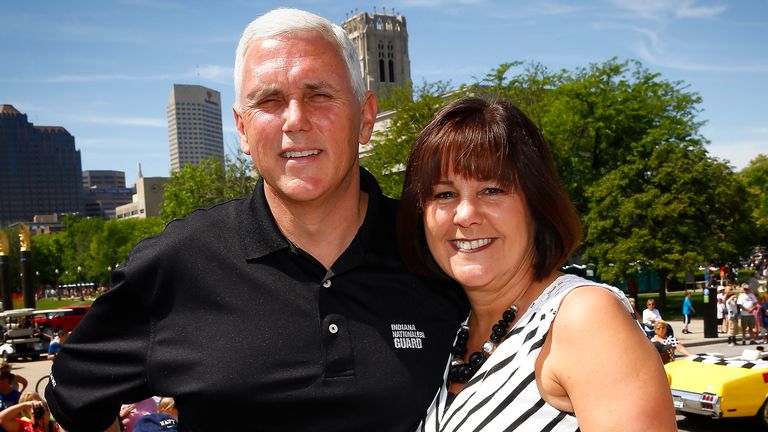 Mike Pence et sa femme Karen à la parade du Festival IPL 500 2014 à Indianapolis
