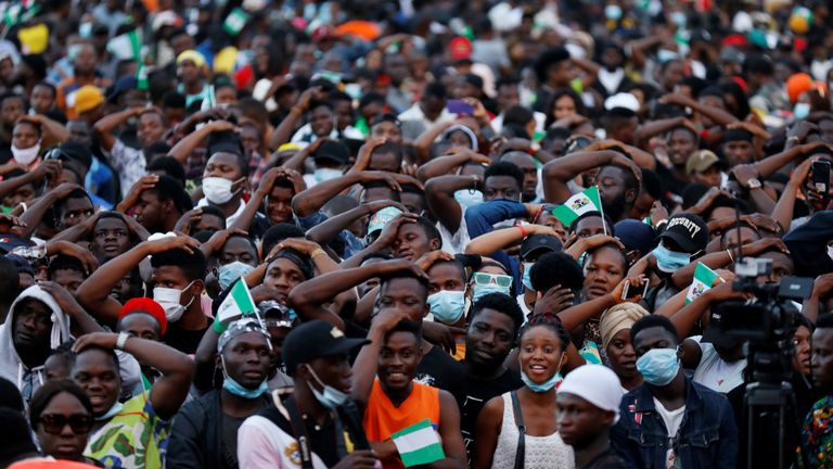 Les manifestations ont submergé Lagos pendant 12 jours