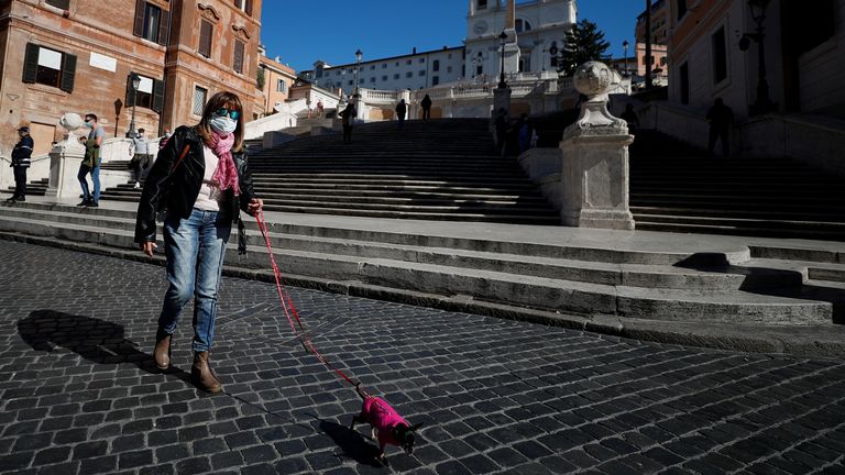 Les habitants de Rome doivent suivre les nouvelles restrictions qui ont été introduites dans toute l'Italie