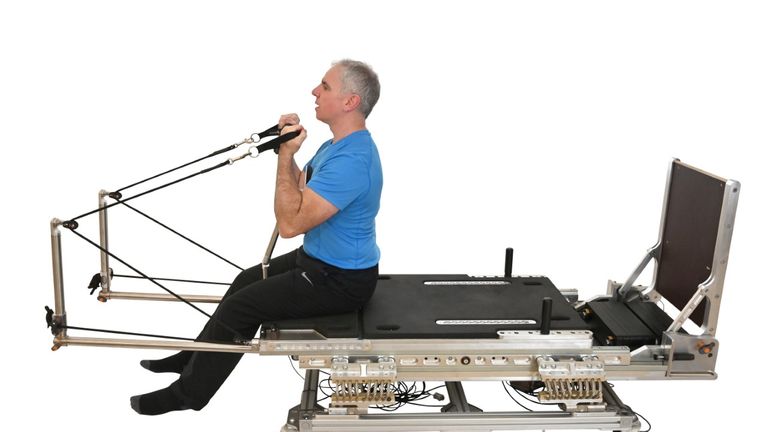 Un nouvel équipement pourrait réduire de 95% le temps nécessaire aux astronautes pour faire de l'exercice avec l'inventeur John Kennett