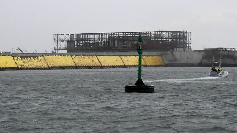 Le système de défense contre les inondations Mose a été soulevé pour la première fois à Venise alors qu'il se préparait aux marées hautes provoquées par la tempête.