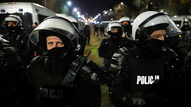 Manifestations contre l'avortement à Varsovie