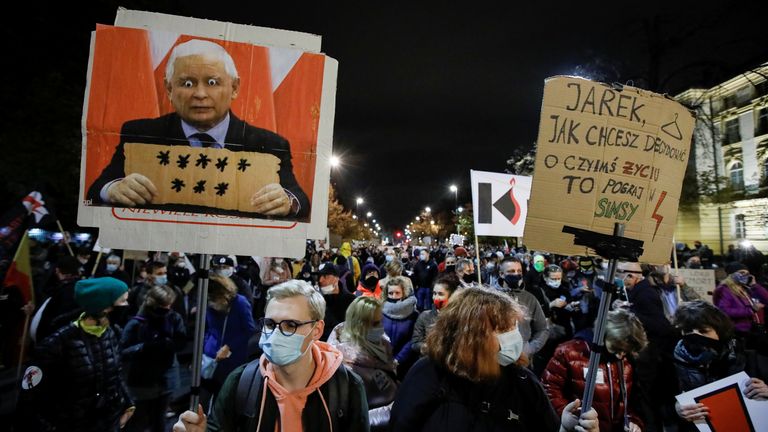 Manifestations contre l'avortement à Varsovie