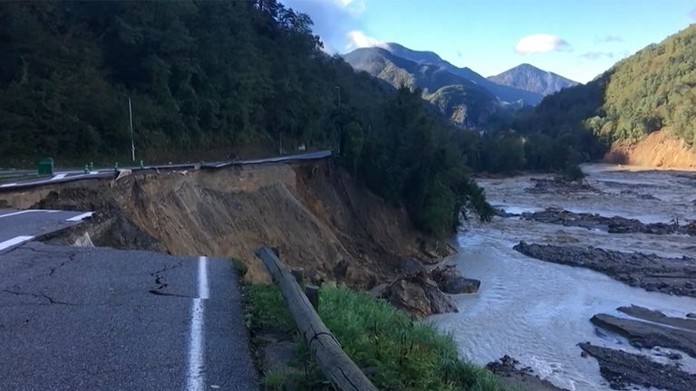 Une route de La Bollène-Vesubie a été détruite par la pluie