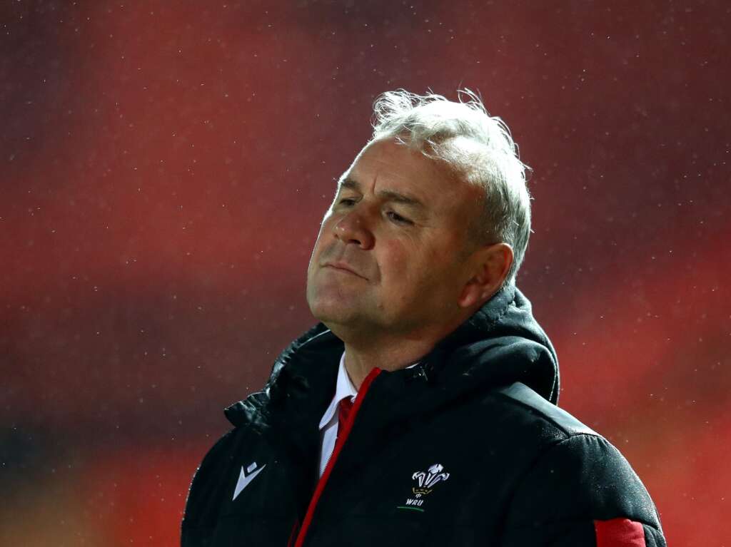 Le nouveau régime d’entraîneurs du Pays de Galles regarde le passé – pas l’avenir – en améliorant les performances contre l’Angleterre