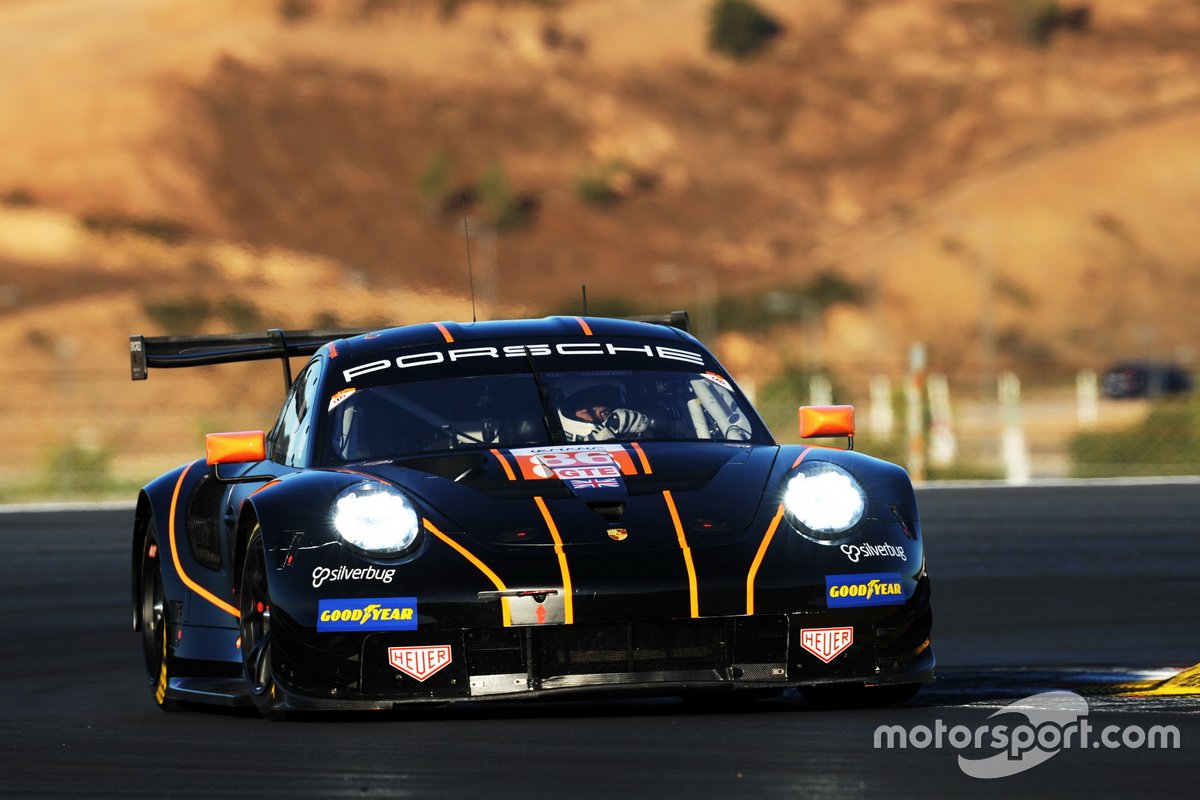 Porsche 911 RSR # 86 Gulf Racing: Michael Wainwright, Benjamin Barker, Andrew Watson 