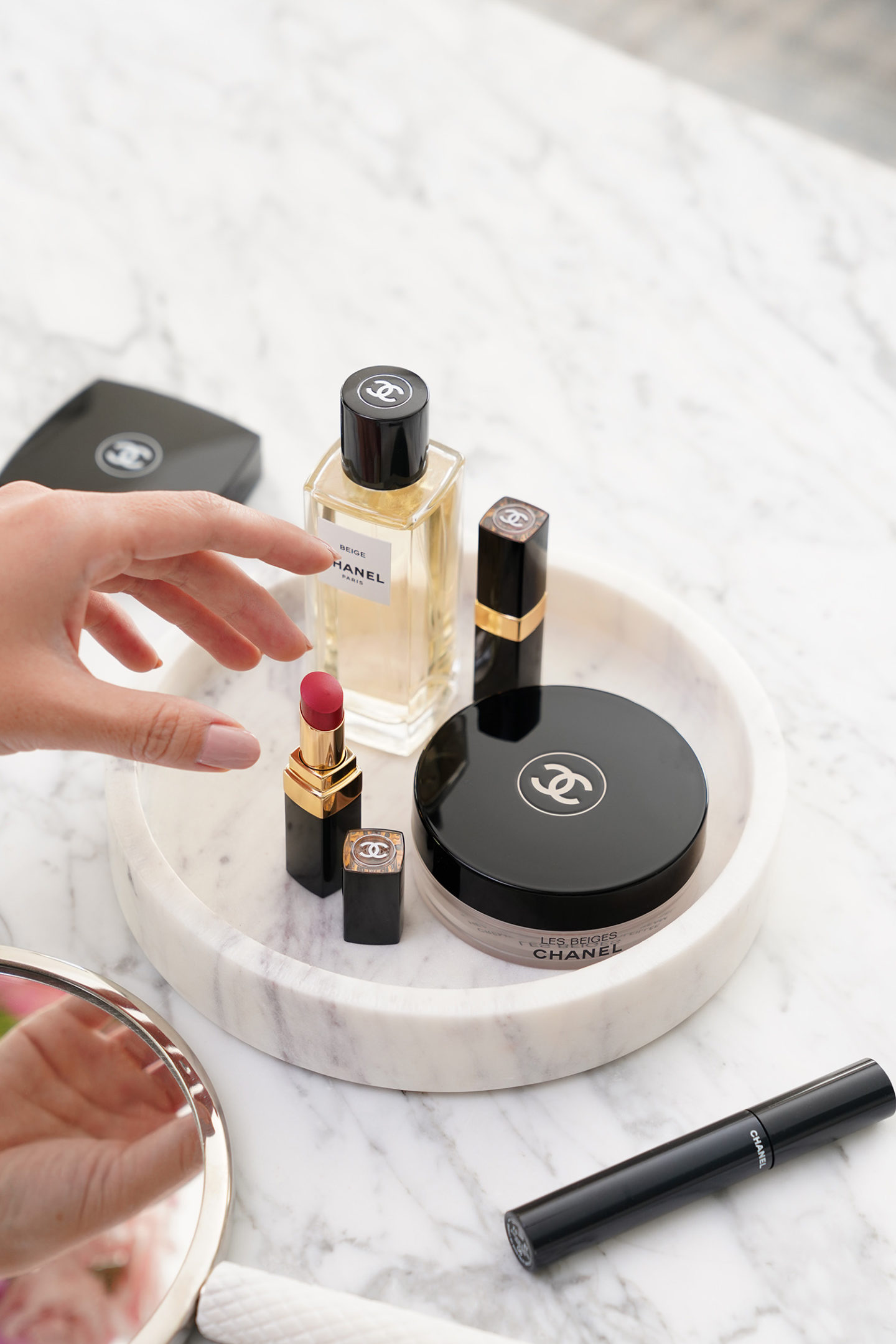 Chanel Black Friday 2020 Rouge Coco Flash dans Coco Club 136 | Le Lookbook Beauté