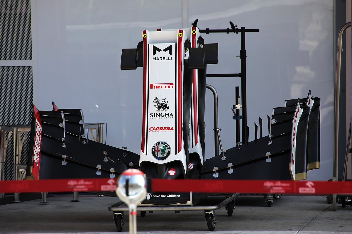 Aile avant de l'Alfa Romeo C39