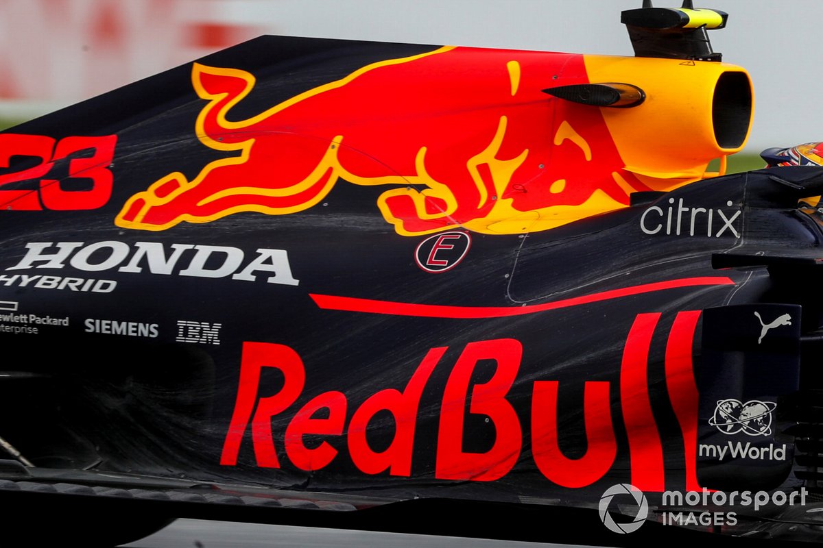 Détail latéral de la Red Bull Racing RB16