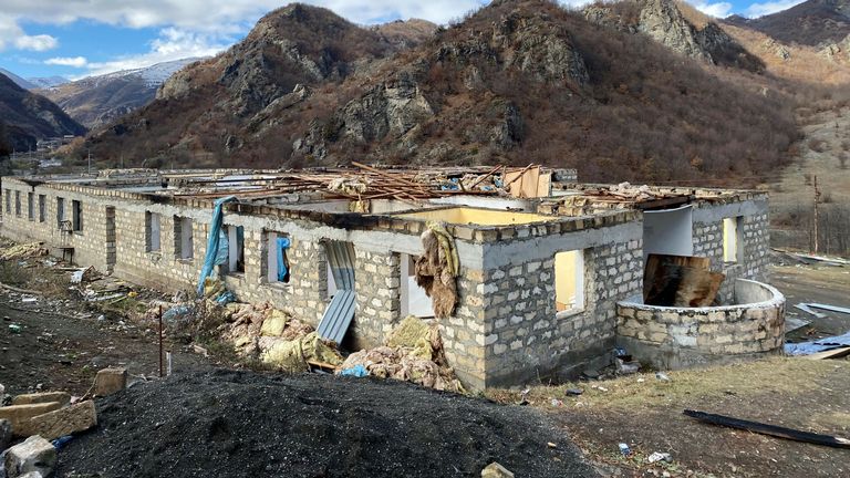 Six semaines de guerre ont conduit à la dévastation