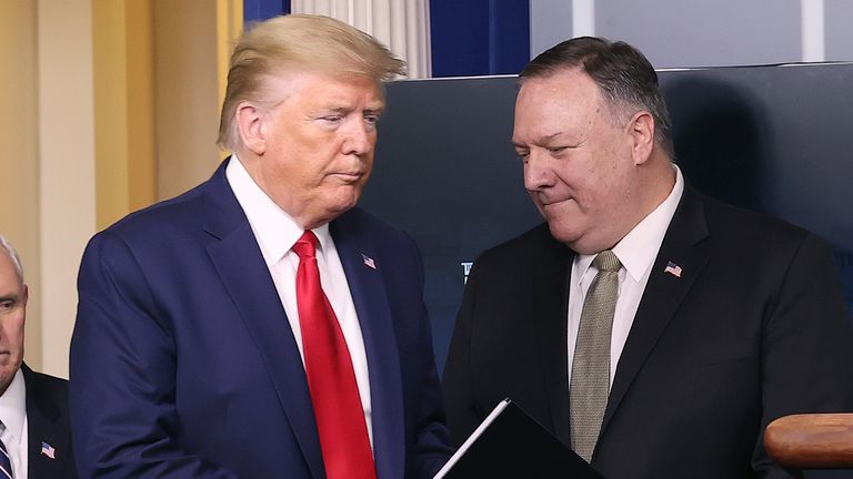 Donald Trump avec Mike Pompeo en avril