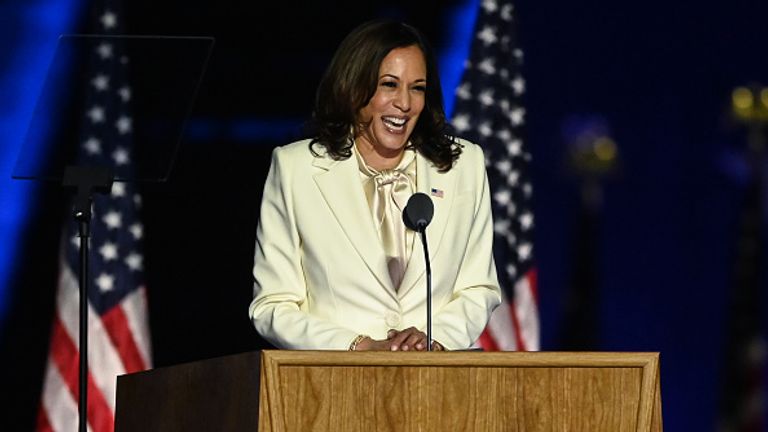 Kamala Harris a déclaré que Joe Biden était un `` guérisseur '' et un `` unificateur ''