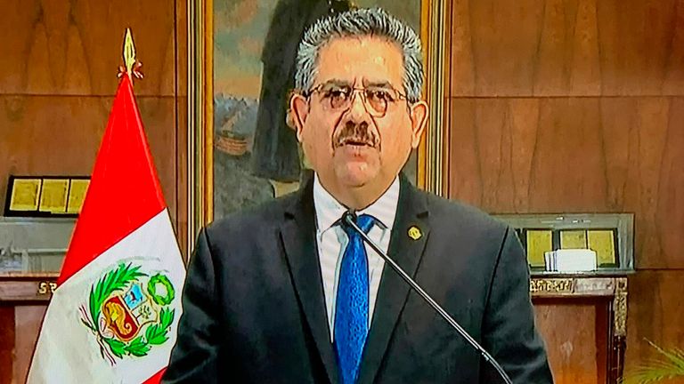 Le président par intérim Manuel Merino a annoncé sa démission dimanche