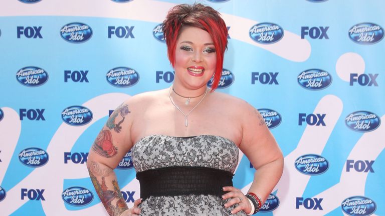 L'ancien candidat Nikki McKibbin arrive à la grande finale de la saison 8 d'American Idol tenue au Nokia Theatre LA Live le 20 mai 2009 à Los Angeles, Californie