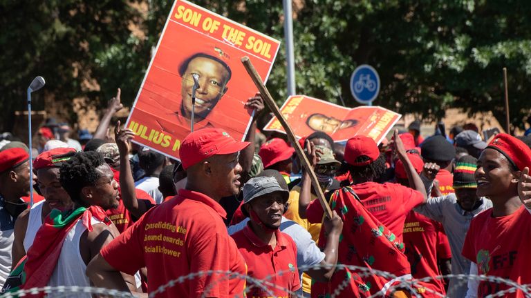 La manifestation a été organisée par les combattants de la liberté économique (EFF)