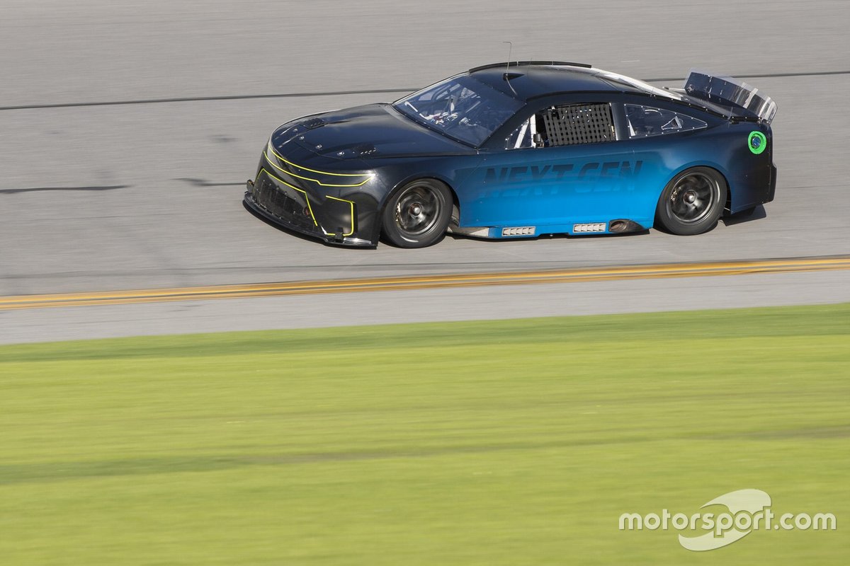 Chris Buescher conduit la voiture NASCAR Next gen