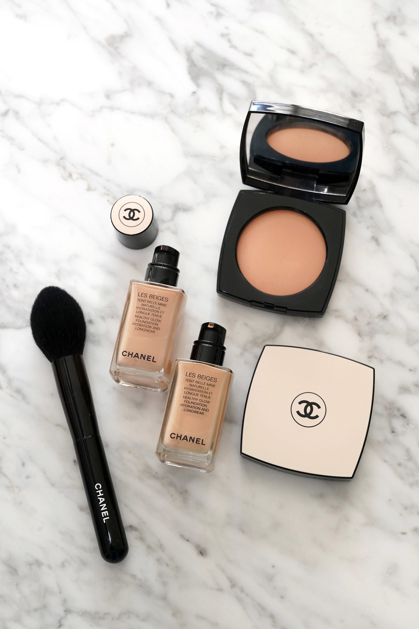 Chanel Les Beiges Healthy Glow Foundation B40 BD41