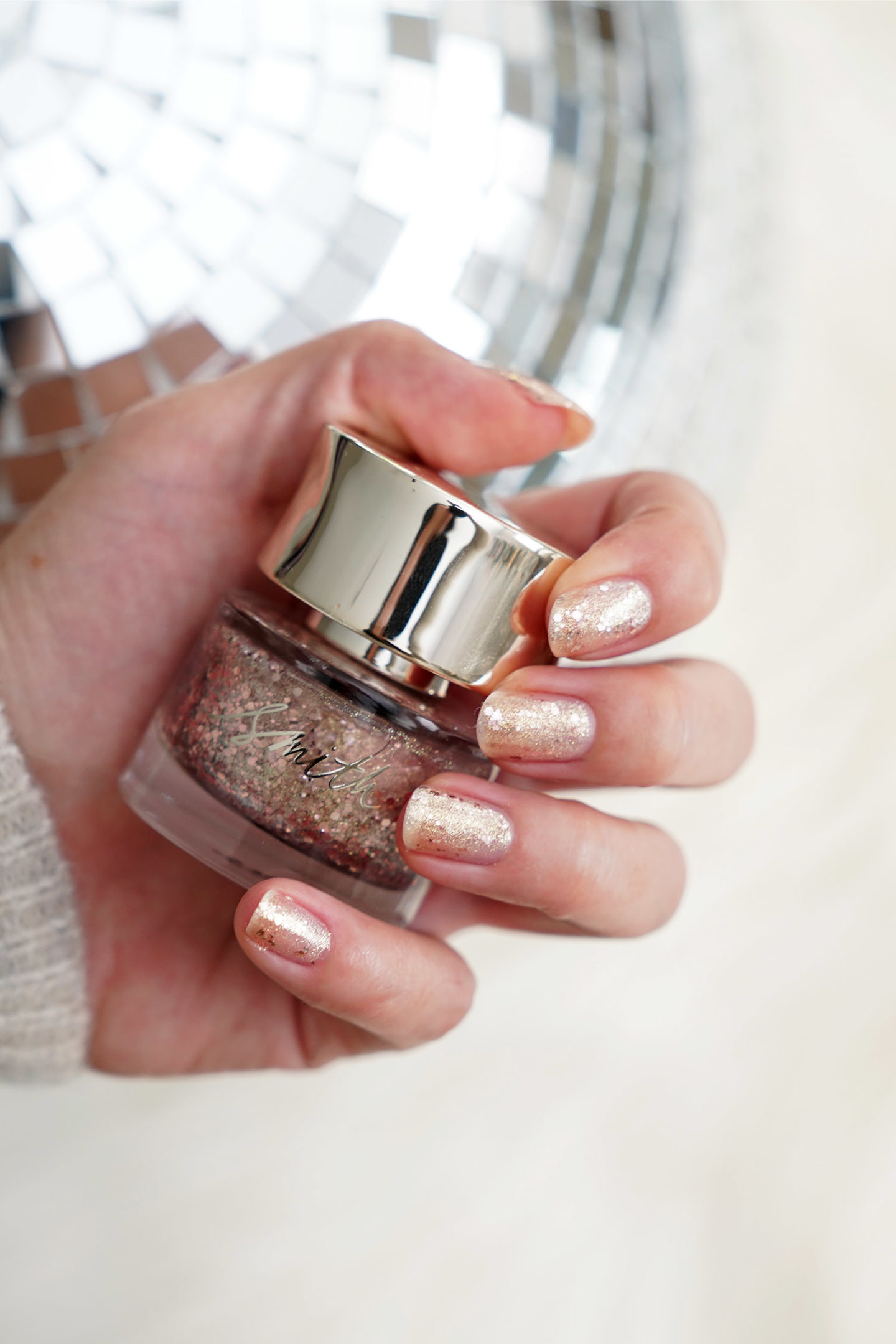 Smith and Cult A Little Lovely Swatch de vernis à ongles