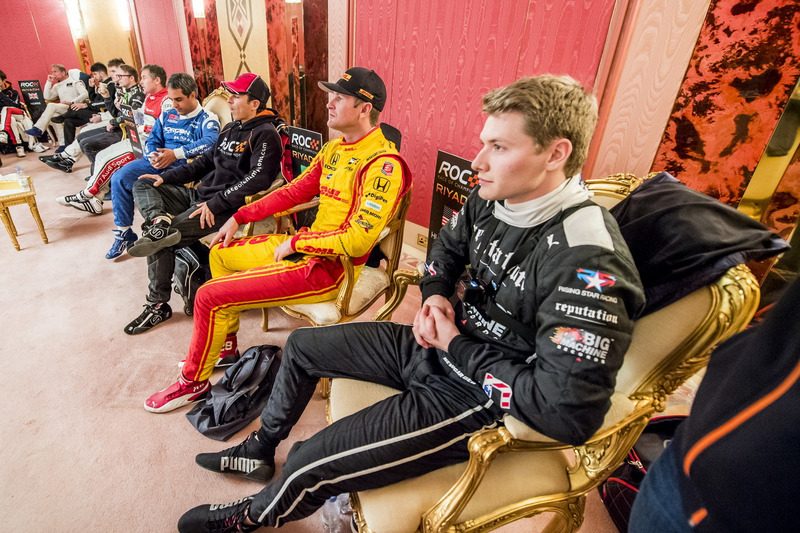 Josef Newgarden Ryan Hunter-Reay et d'autres dans les coulisses 