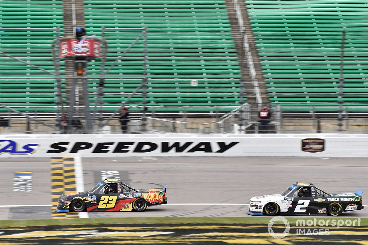 8. Brett Moffitt et Sheldon Creed - Trucks Kansas - 0,111s