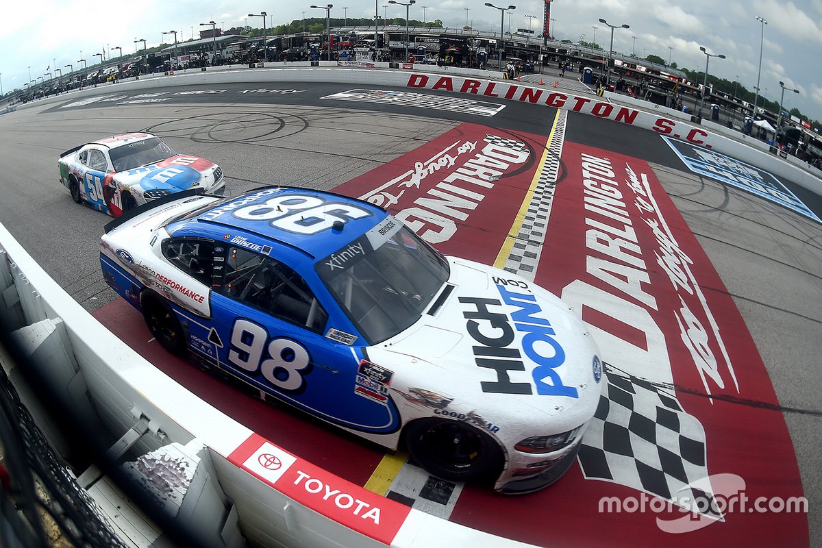 6. Chase Briscoe et Kyle Busch - Xfinity Darlington - 0,086 s