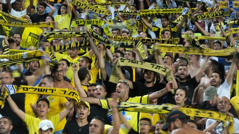 Les fans de Beitar lors d'un match en 2015