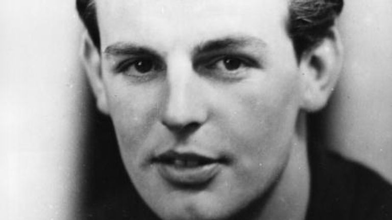 Les Soviétiques auraient cru que Maclean était ivre et `` pas très doué pour garder les secrets ''