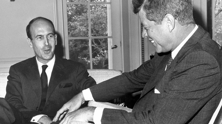 Sur la photo, rencontre JFK en juillet 1962, lorsque le futur dirigeant français était ministre des Finances