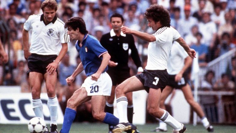 Rossi a aidé l'Italie à s'imposer 3-1 lors de la finale de la Coupe du monde 1982.Photo: Tony Duffy / ALLSPORT