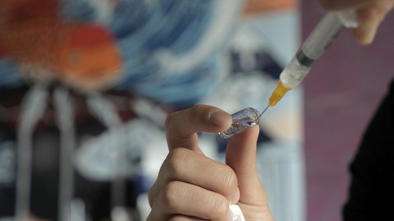 Acheter et administrer des médicaments transgenres non approuvés en Chine est risqué