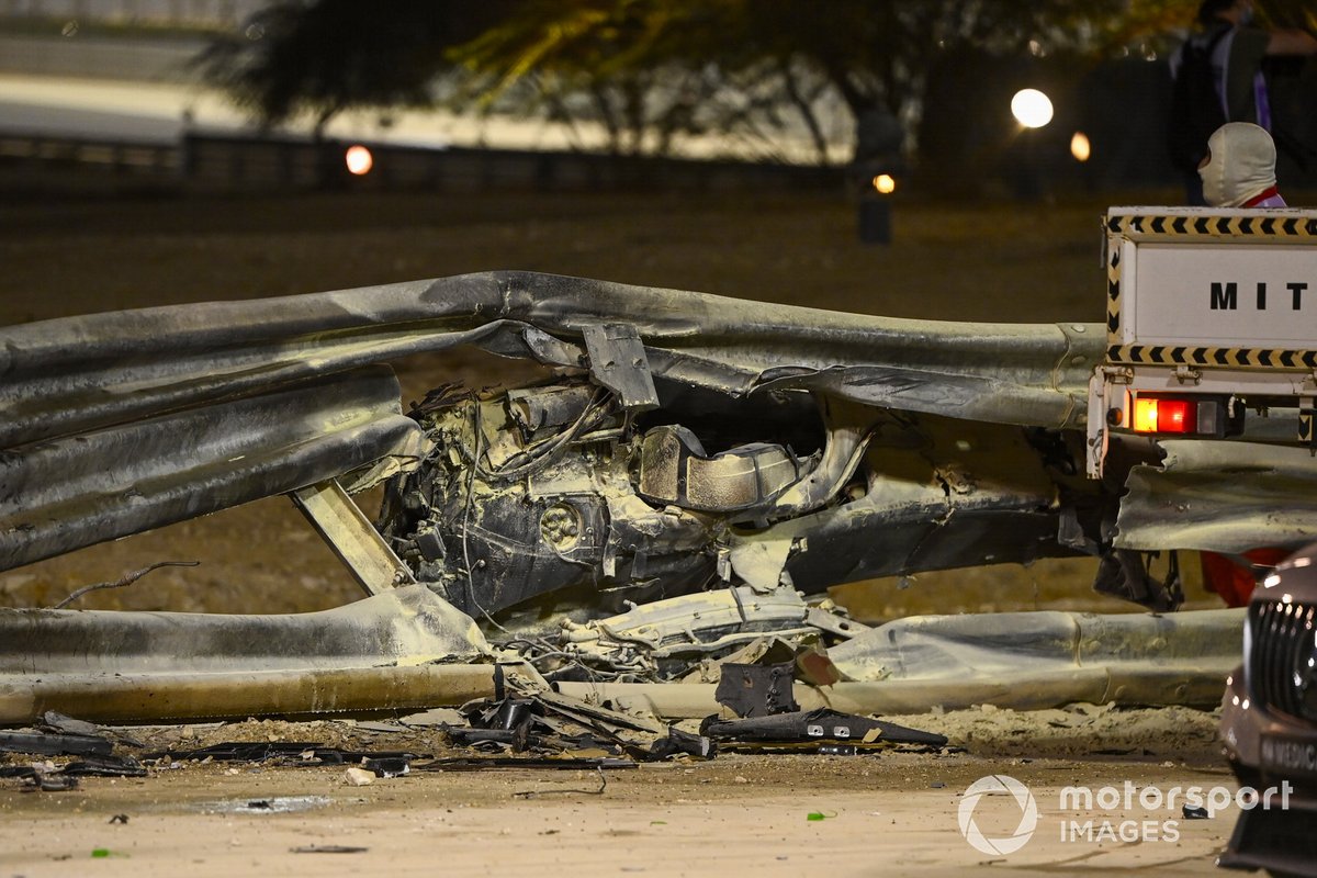 Épave de la voiture de Romain Grosjean, Haas VF-20, après son énorme crash