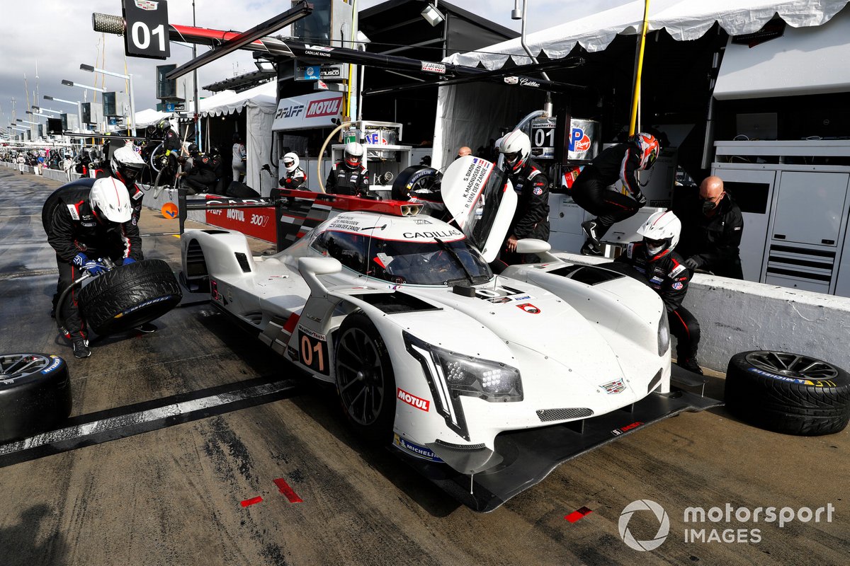 # 01 Chip Ganassi Racing Cadillac DPi-VR de Kevin Magnussen, Renger van der Zande, Scott Dixon. 