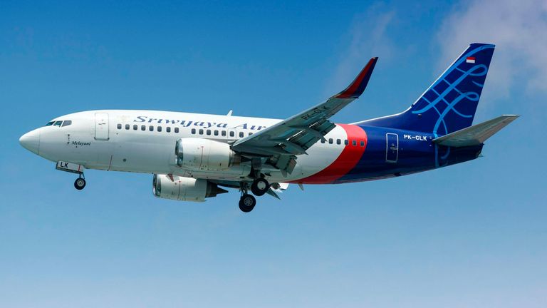 Sriwijaya Air Boeing 737-500 à l'aéroport de Jakarta (CGK) en Indonésie.  |  Conditions d'utilisation dans le monde entier Photo par: Markus Mainka / photo-alliance / dpa / AP Images