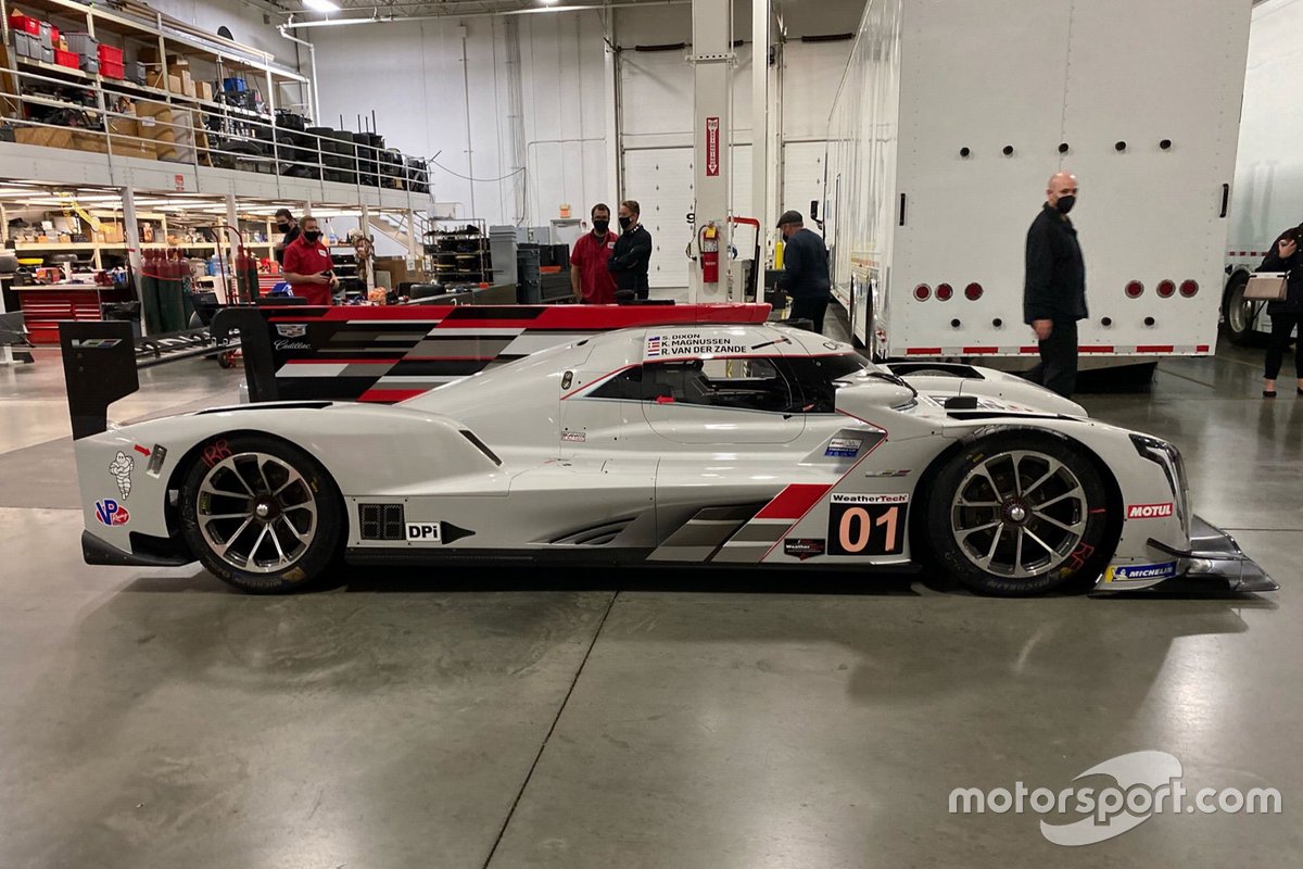 Puce Ganassi Racing Cadillac DPi