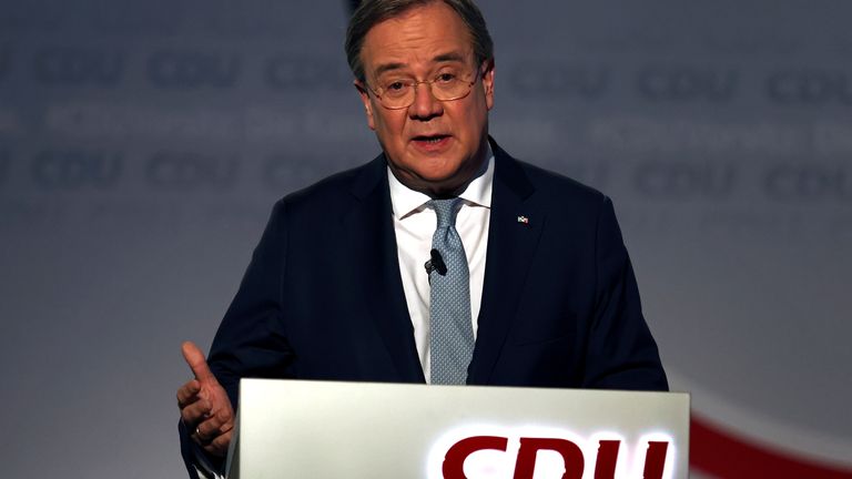 Armin Laschet, Premier ministre de Rhénanie du Nord-Westphalie, est également en lice
